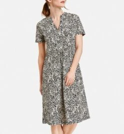 GERRY WEBER Dames Jurk Met A-lijn Schwarz/Ecru/Weiss Druck-38 -Trendyo Trendy Winkel 1110x1200 1