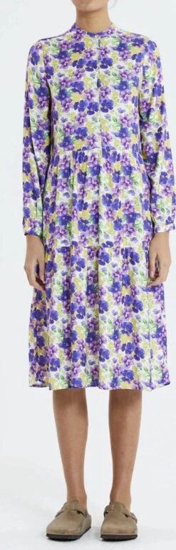 Lollys Laundry Anita - Jurk - Bloemenprint - M -Trendyo Trendy Winkel 384x1200 1