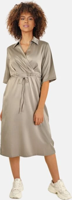 Sisters Point – Jurk – VISOLA- EARTH-beige - Maat M 9 Sisters Point – Jurk – VISOLA- EARTH-beige - Maat M -Trendyo Trendy Winkel 432x1200 5