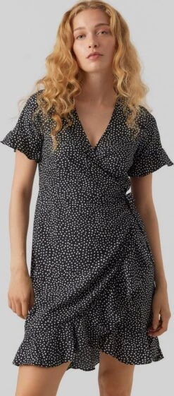 VERO MODA VMHENNA 2/4 WRAP FRILL DRESS WVN Dames Jurk - Maat XXL 18 VERO MODA VMHENNA 2/4 WRAP FRILL DRESS WVN Dames Jurk - Maat XXL -Trendyo Trendy Winkel 528x1200 3