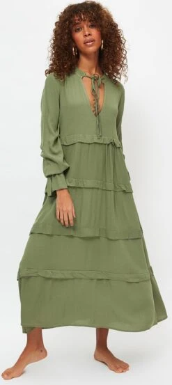 Trendyol Vrouwen Standaard Mouw V-hals A-lijn Jurk -Trendyo Trendy Winkel 536x1200