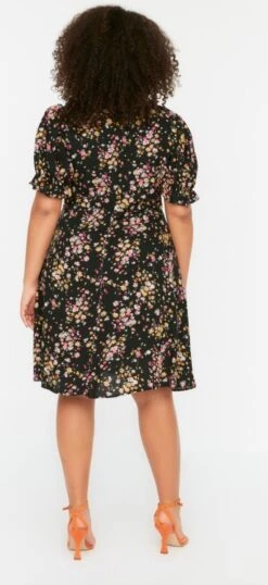 Trendyol Vrouwen Ballon Mouw V-hals A-lijn Plus Size Jurk -Trendyo Trendy Winkel 551x1200 12