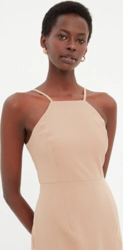 Trendyol Vrouwen Standaard Mouw Halternek Bodycon Jurk -Trendyo Trendy Winkel 589x1200 3