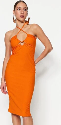 Trendyol Vrouwen Standaard Mouw V-hals Bodycon Jurk 19 Trendyol Vrouwen Standaard Mouw V-hals Bodycon Jurk -Trendyo Trendy Winkel 590x1200 2