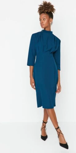 Trendyol Vrouwen Standaard Mouw Staande Kraag Bodycon Jurk 22 Trendyol Vrouwen Standaard Mouw Staande Kraag Bodycon Jurk -Trendyo Trendy Winkel 600x1200 1