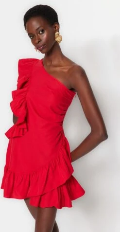 Trendyol Vrouwen Standaard Mouw Asymmetrische Kraag Schaatser Jurk 16 Trendyol Vrouwen Standaard Mouw Asymmetrische Kraag Schaatser Jurk -Trendyo Trendy Winkel 622x1200 9