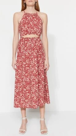 Trendyol Vrouwen Standaard Mouw Halternek Schaatser Jurk -Trendyo Trendy Winkel 674x1200 3