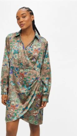 Object OBJMARIKA LS SHORT DRESS A DIV Dames Mini Jurk Fossil - Maat 40 -Trendyo Trendy Winkel 677x1200 9