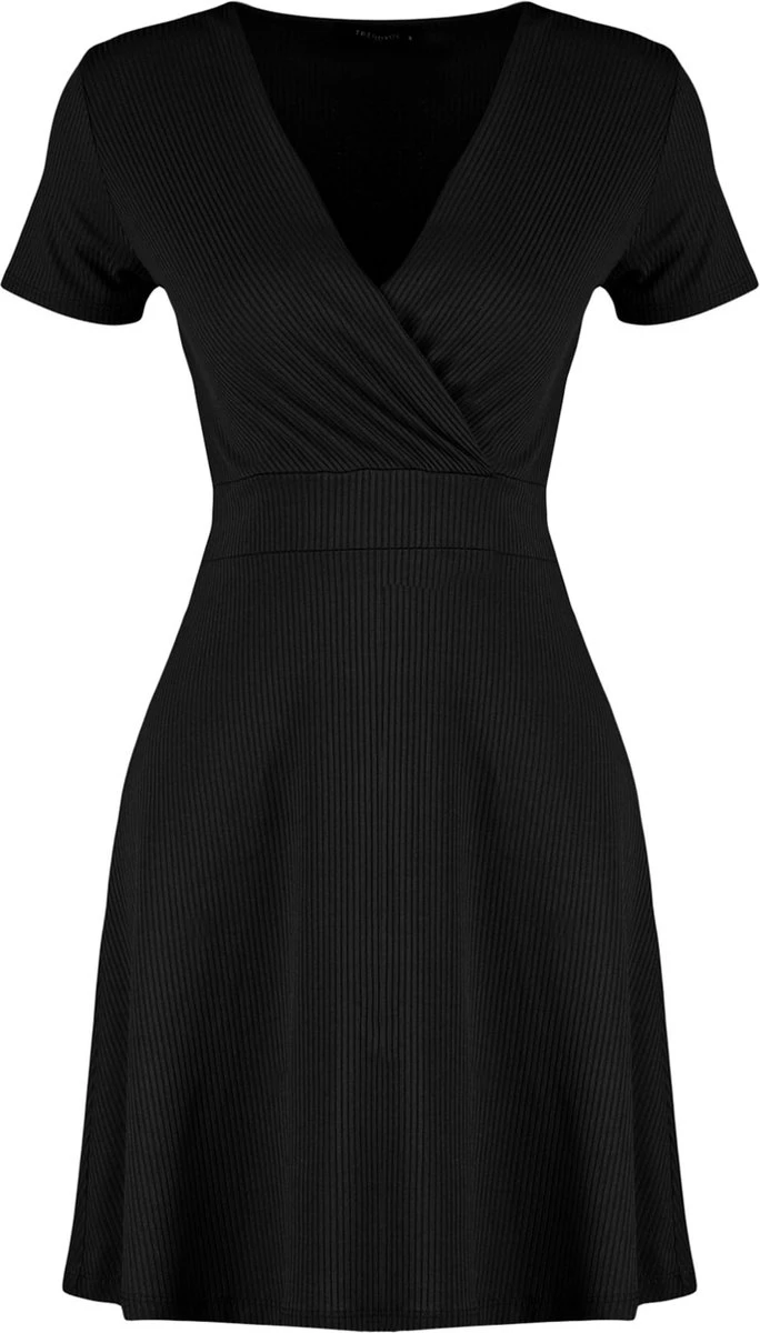 Trendyol Vrouwen Standaard Mouw Cache-coeur A-lijn Jurk 9 Trendyol Vrouwen Standaard Mouw Cache-coeur A-lijn Jurk - Afbeelding 7