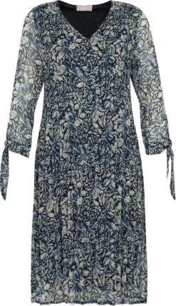 Cassis Lange Jurk Met Abstract Bloemenmotief En Plissé-effect 20 Cassis Lange Jurk Met Abstract Bloemenmotief En Plissé-effect -Trendyo Trendy Winkel 691x1200 8