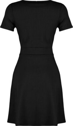 Trendyol Vrouwen Standaard Mouw Cache-coeur A-lijn Jurk 21 Trendyol Vrouwen Standaard Mouw Cache-coeur A-lijn Jurk -Trendyo Trendy Winkel 695x1200 1