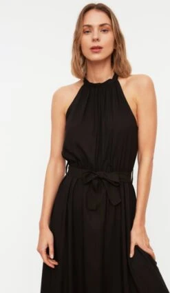 Trendyol Vrouwen Standaard Mouw Halternek A-lijn Jurk -Trendyo Trendy Winkel 697x1200 2