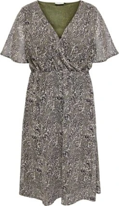 Only Carmakoma Carinessa Jurk Groen Maat 48