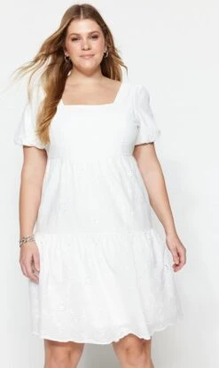 Trendyol Vrouwen Ballon Mouw Vierkante Kraag Schaatser Grote Maten Jurk 12 Trendyol Vrouwen Ballon Mouw Vierkante Kraag Schaatser Grote Maten Jurk -Trendyo Trendy Winkel 714x1200 18