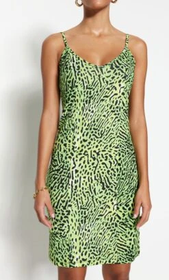 Trendyol Vrouwen Standaard Mouw V-hals Bodycon Jurk -Trendyo Trendy Winkel 725x1200 5