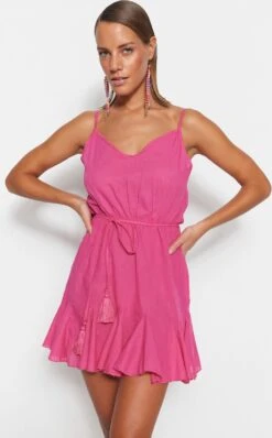 Trendyol Vrouwen Standaard Mouw V-hals A-lijn Jurk -Trendyo Trendy Winkel 745x1200 2