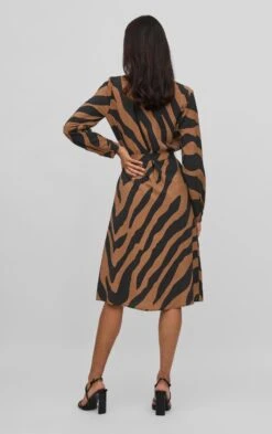 VILA VIDOGMA ZEB L/S MID CALF SHIRT DRESS/SU Dames Jurk - Maat 36 -Trendyo Trendy Winkel 754x1200 2