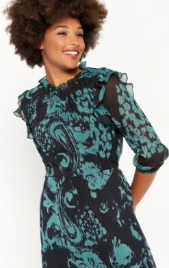 LOLALIZA Lange Jurk Met Ruches - Groen - Maat 42 -Trendyo Trendy Winkel 758x1200 5