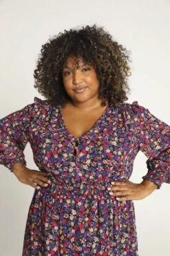 Paprika Halflange Jurk Met Geknoopte Kraag En Bloemetjesmotief -Trendyo Trendy Winkel 799x1200 178