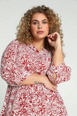 Paprika Korte Jurk In Viscose Met Bloemenmotief En Raglanmouwen 15 Paprika Korte Jurk In Viscose Met Bloemenmotief En Raglanmouwen -Trendyo Trendy Winkel 799x1200 210