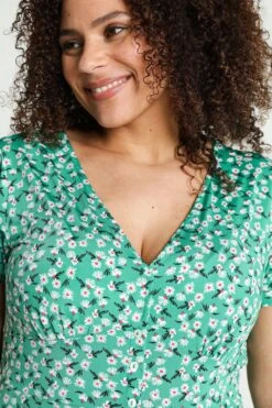 Paprika Koud Gebreide Lange Jurk Met Bloemenprint -Trendyo Trendy Winkel 799x1200 25