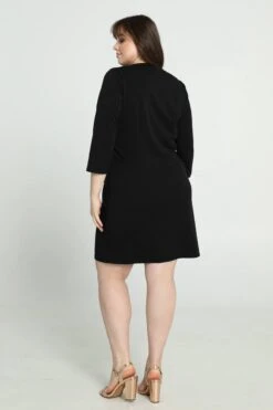 Promiss Halflange, Effen Jurk Met Valse Wikkelkraag En Decoratieve Knopen -Trendyo Trendy Winkel 799x1200 376