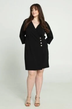 Promiss Halflange, Effen Jurk Met Valse Wikkelkraag En Decoratieve Knopen -Trendyo Trendy Winkel 799x1200 378