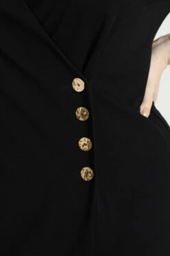 Promiss Halflange, Effen Jurk Met Valse Wikkelkraag En Decoratieve Knopen -Trendyo Trendy Winkel 799x1200 379