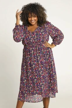 Paprika Halflange Jurk Met Geknoopte Kraag En Bloemetjesmotief