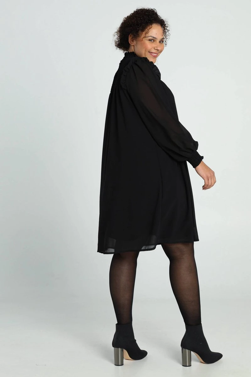 Paprika Korte, Effen Jurk In Voile Met Smokwerk 4 Paprika Korte, Effen Jurk In Voile Met Smokwerk - Afbeelding 2