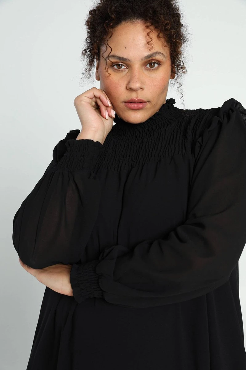 Paprika Korte, Effen Jurk In Voile Met Smokwerk 12 Paprika Korte, Effen Jurk In Voile Met Smokwerk - Afbeelding 10