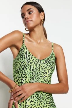 Trendyol Vrouwen Standaard Mouw V-hals Bodycon Jurk -Trendyo Trendy Winkel 800x1200 1000