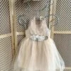 Merkloos Luxe Feestjurk Met Hoed-tule Jurk-meisjes Jurk-galajurk-bruidsjurk-prinsessen Jurk-danseres Jurk-bruidsmeisjes-bruiloft-verjaardag-fotoshoot-doopsel-vormsel-lente Feest-ballet-beige Kleur-bloem-parels-katoen Polyester Satijnen Stof-3 Jaar (maat 98) -Trendyo Trendy Winkel 800x1200 105