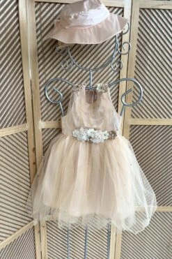 Merkloos Luxe Feestjurk Met Hoed-tule Jurk-meisjes Jurk-galajurk-bruidsjurk-prinsessen Jurk-danseres Jurk-bruidsmeisjes-bruiloft-verjaardag-fotoshoot-doopsel-vormsel-lente Feest-ballet-beige Kleur-bloem-parels-katoen Polyester Satijnen Stof-3 Jaar (maat 98)