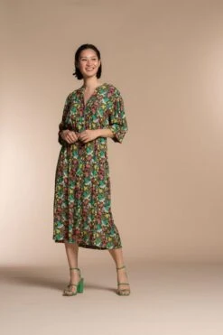 Geisha - Jurk - Groen 15 Geisha - Jurk - Groen -Trendyo Trendy Winkel 800x1200 1052