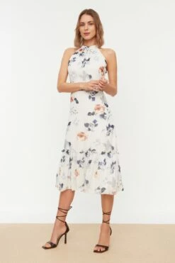 Trendyol Vrouwen Standaard Mouw Halternek A-lijn Jurk