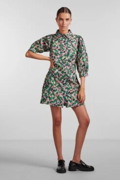 Pieces Jurk Pckrissie 3/4 Short Dress Bc 17137903 Parkeet/graphic Dames Maat - S -Trendyo Trendy Winkel 800x1200 1141