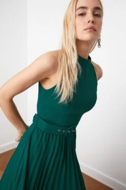 Trendyol Vrouwen Raglan Mouw Halternek A-lijn Jurk 20 Trendyol Vrouwen Raglan Mouw Halternek A-lijn Jurk -Trendyo Trendy Winkel 800x1200 1156