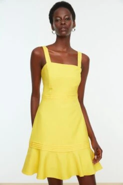 Trendyol Vrouwen Standaard Mouw Vierkante Kraag Schaatser Jurk 11 Trendyol Vrouwen Standaard Mouw Vierkante Kraag Schaatser Jurk -Trendyo Trendy Winkel 800x1200 1164