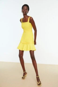 Trendyol Vrouwen Standaard Mouw Vierkante Kraag Schaatser Jurk 14 Trendyol Vrouwen Standaard Mouw Vierkante Kraag Schaatser Jurk -Trendyo Trendy Winkel 800x1200 1167