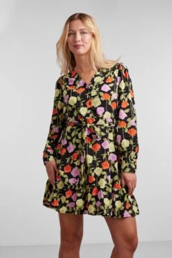 PIECES PCBLOSSOM LS SHORT DRESS Dames Jurk - Maat M -Trendyo Trendy Winkel 800x1200 1362