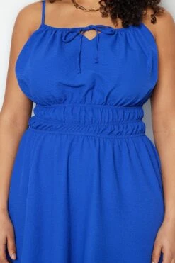 Trendyol Vrouwen Standaard Mouw V-hals Schaatser Grote Maten Jurk -Trendyo Trendy Winkel 800x1200 1377