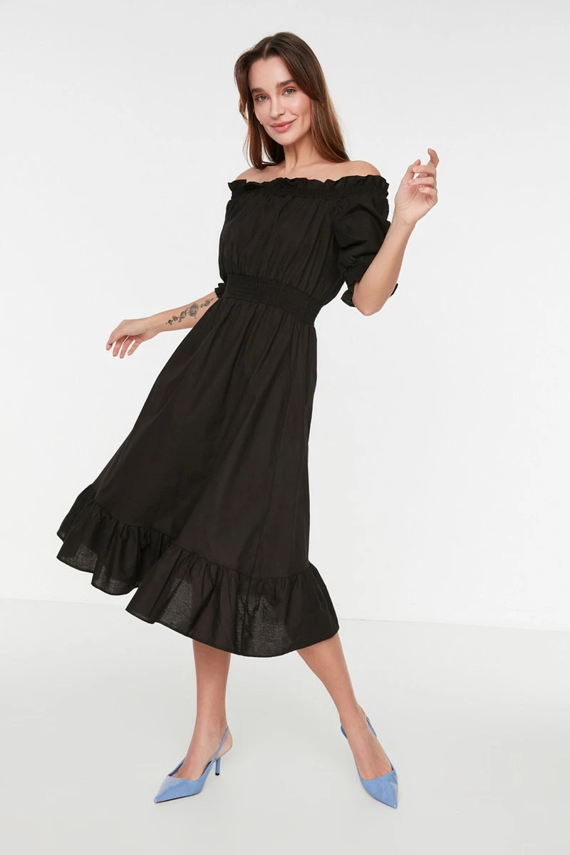 Trendyol Vrouwen Ballon Mouw Carmen Kraag Schaatser Jurk 3 Trendyol Vrouwen Ballon Mouw Carmen Kraag Schaatser Jurk