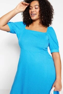 Trendyol Vrouwen Standaard Mouw Vierkante Kraag A-lijn Plus Size Jurk -Trendyo Trendy Winkel 800x1200 1657