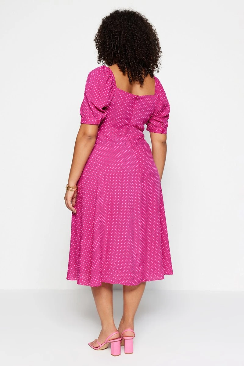 Trendyol Vrouwen Standaard Mouw Vierkante Kraag A-lijn Grote Maten Jurk 6 Trendyol Vrouwen Standaard Mouw Vierkante Kraag A-lijn Grote Maten Jurk - Afbeelding 4