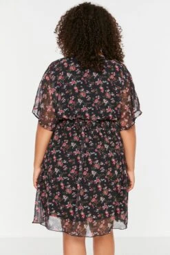 Trendyol Vrouwen Standaard Mouw Cache-coeur A-lijn Plus Size Jurk 18 Trendyol Vrouwen Standaard Mouw Cache-coeur A-lijn Plus Size Jurk -Trendyo Trendy Winkel 800x1200 1765