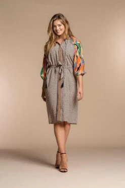 Geisha Jurk Midi Dress Mix And Match Print 37147 20 Off-white/coral Combi Dames Maat - XS -Trendyo Trendy Winkel 800x1200 264