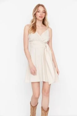 Trendyol Vrouwen Spaghettibandjes Cache-coeur A-lijn Jurk -Trendyo Trendy Winkel 800x1200 304