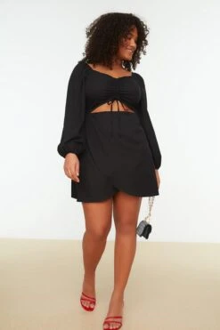 Trendyol Vrouwen Ballon Mouw V-hals Omslag Plus Size Jurk -Trendyo Trendy Winkel 800x1200 389