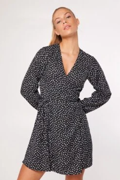 America Today Dove - Dames Jurk - Maat S -Trendyo Trendy Winkel 800x1200 413